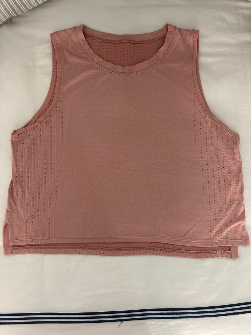 lululemon athletica Sleeveless Crop Tank in Dusty Rose
